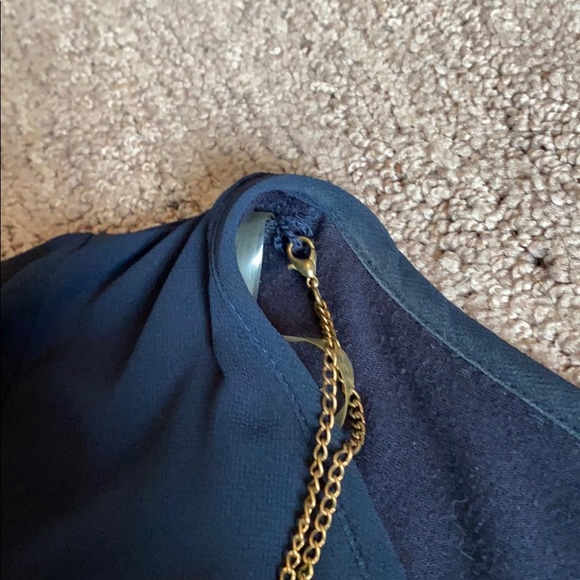 Dress too - Picture 3 of 5